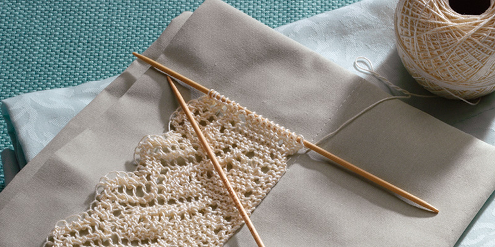 Knit Hilton Lace Edging for Pillowcases Primary Image