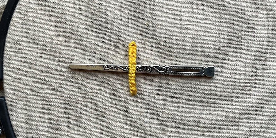 What is Buttonhole Bar Stitch? Image