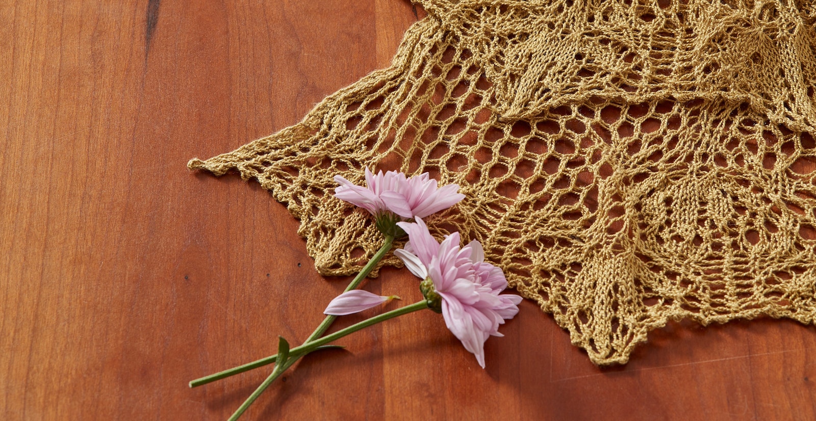 Golden Flower Shawl to Knit: A Knitted Shawl Fit for an Empress Primary Image