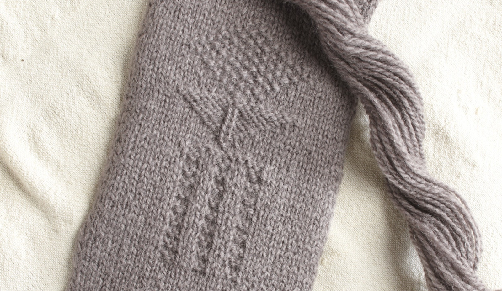 Re-Creating the Seventeenth-Century Gunnister Stockings Primary Image