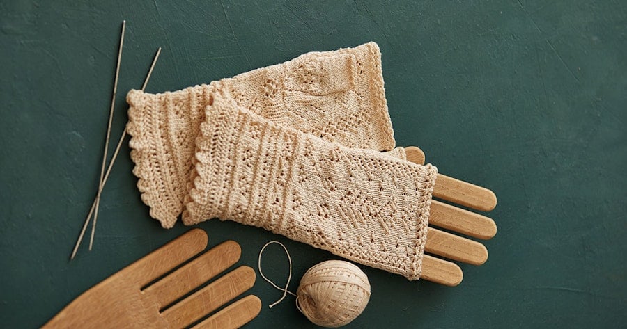 Festival Lace Mitts to Knit Image