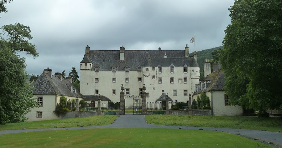 Postcard from Scotland: Traquair House Image