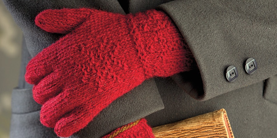 Twined-Knitted Gloves from Sweden Image