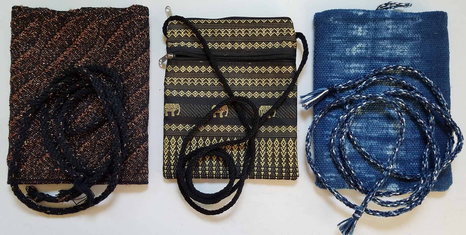 Making Round Braids on a Kumihimo Disk Primary Image