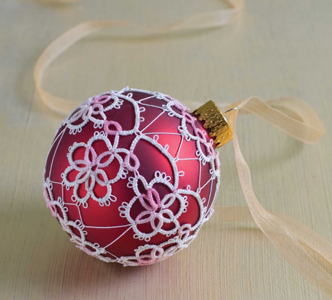 Tat Two Holiday Ornaments Inspired by Vintage Needlework Patterns Image