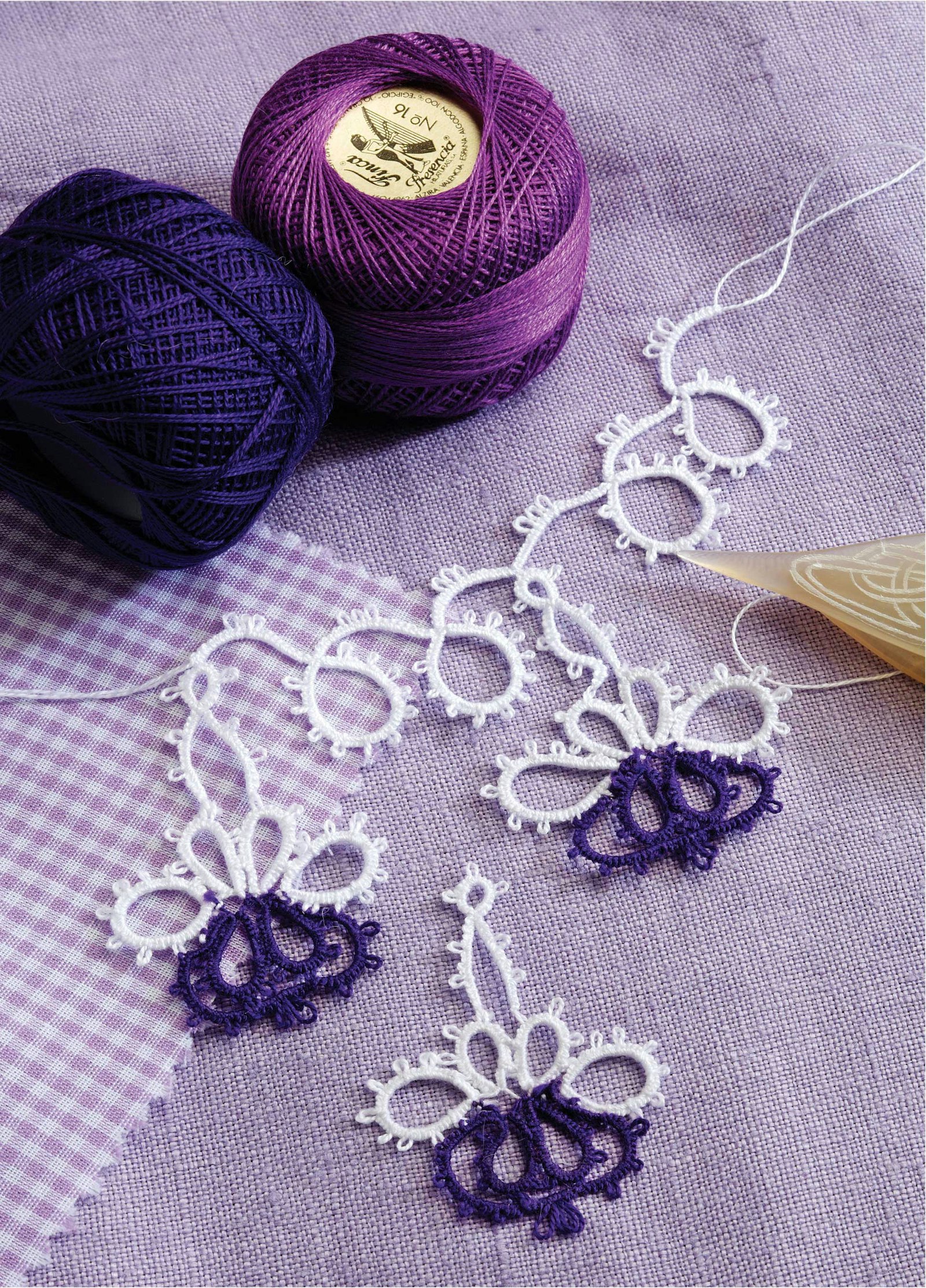 Fuchsia-Design in Points or Edging Primary Image