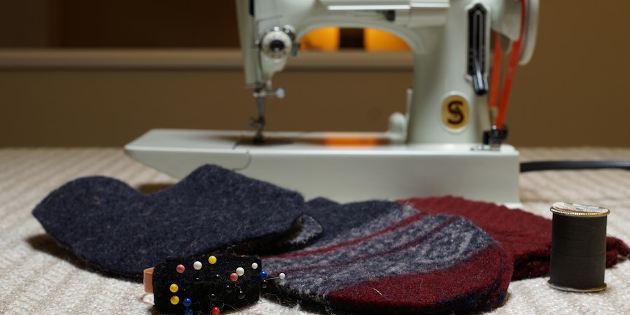 ReMitts: Upcycling Wool to Feed Hungry People Image