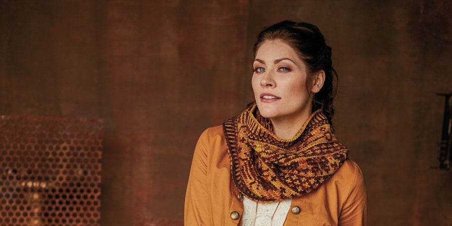 Knitting Traditions 2018: Wings & Keys Cowl Image