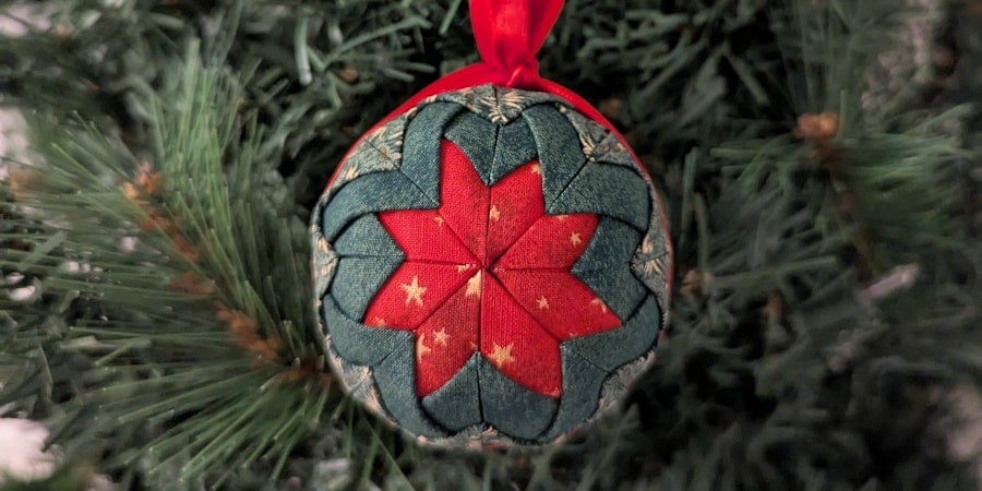 Folded Star Holiday Ornament Image