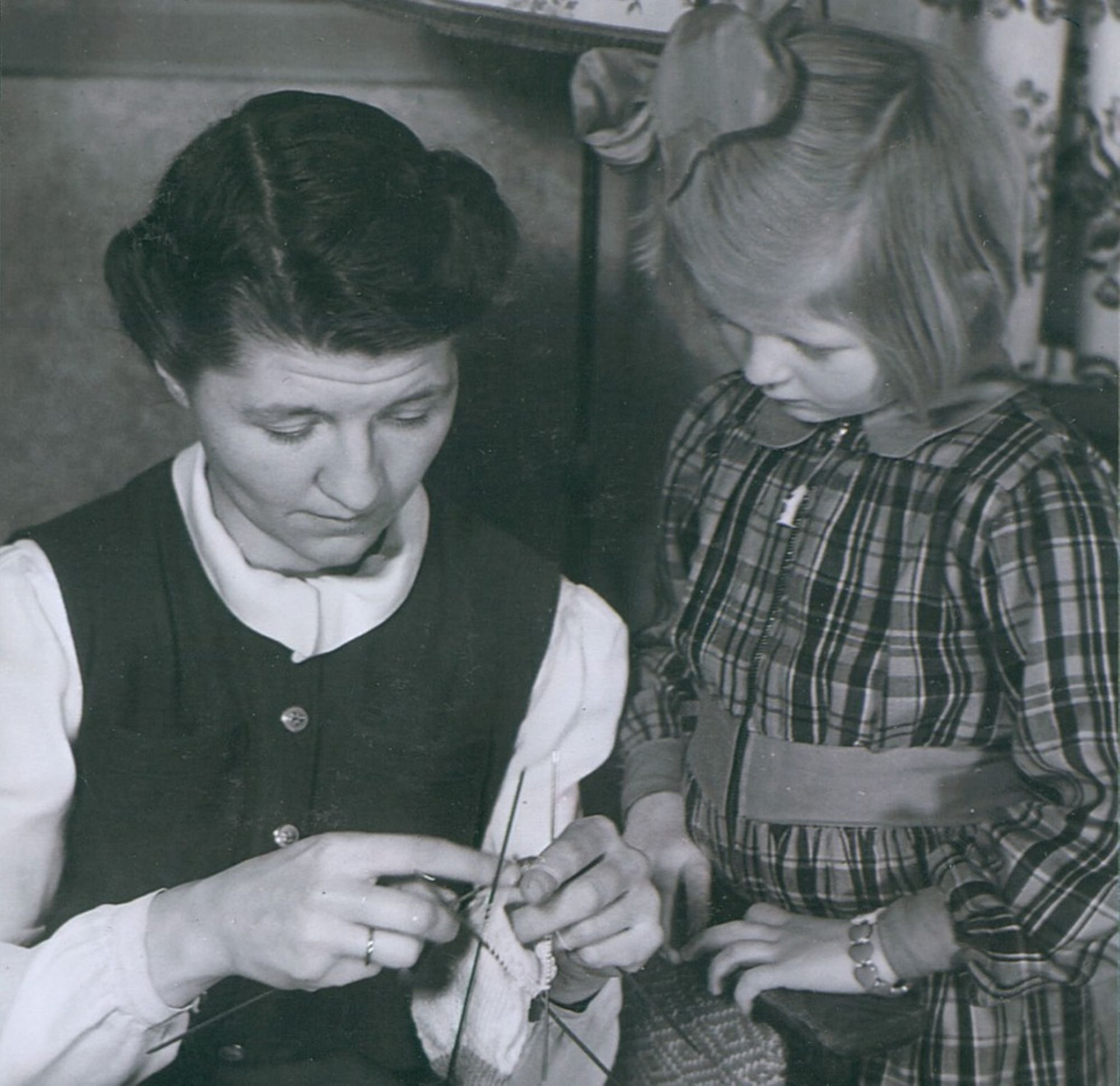Meet a Norwegian Knitting Historian and Courageous Wartime Resister Image