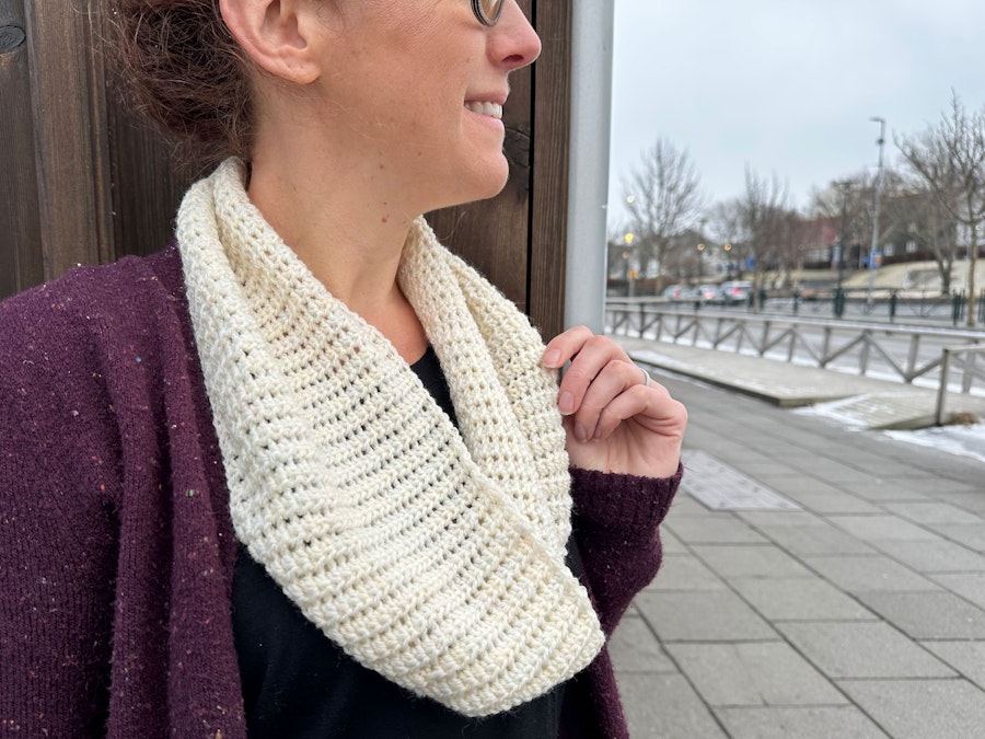 Trinity in Time: A Crochet Cowl with Vintage Roots Image